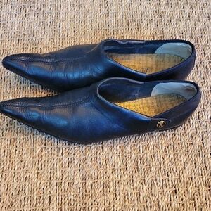 Vintage Men's Winklepicker Black Leather Loafers. Gothic punk, British rock.